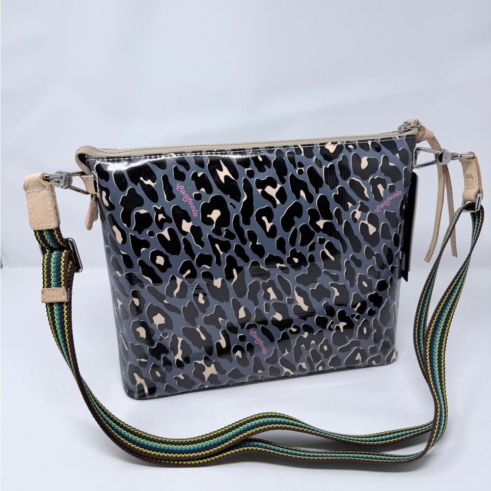 Consuela Downtown Crossbody  Black and Cream - Picture 4 of 9
